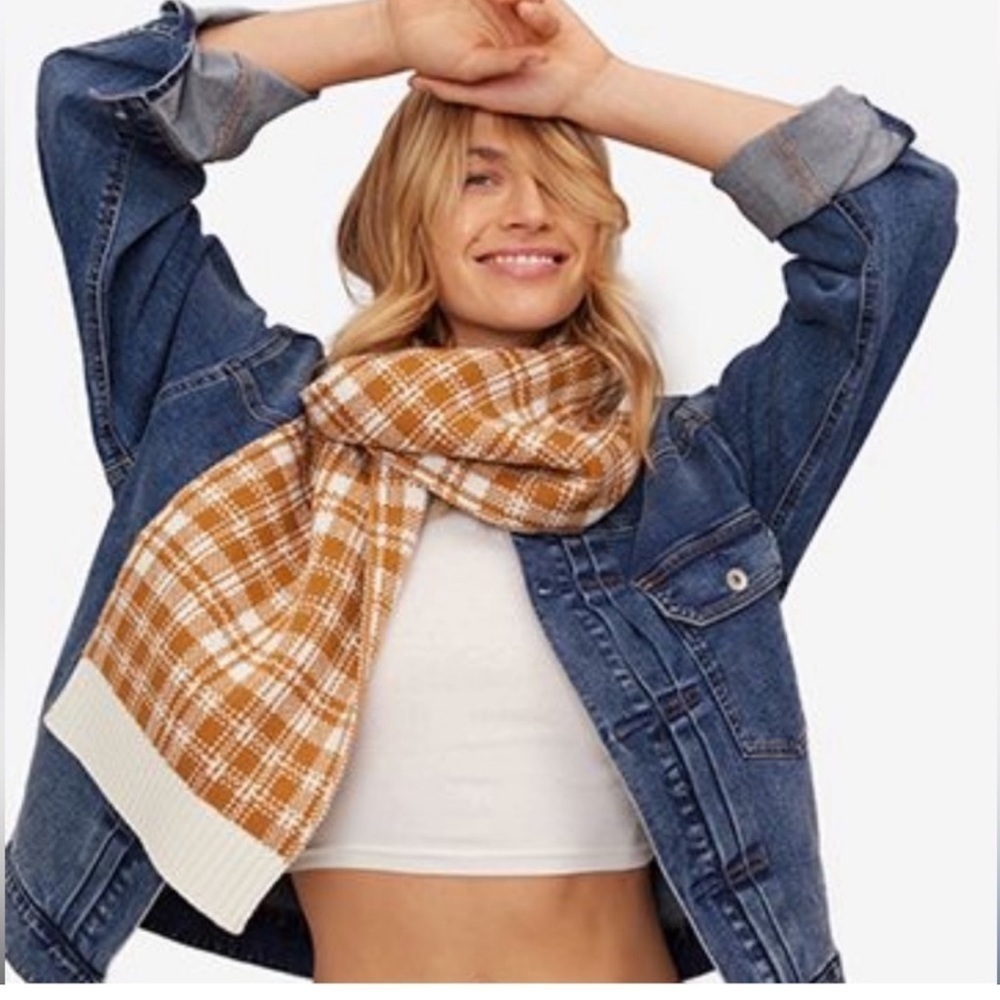 NWT TIMBERLAND Buffalo Plaid Scarf Women